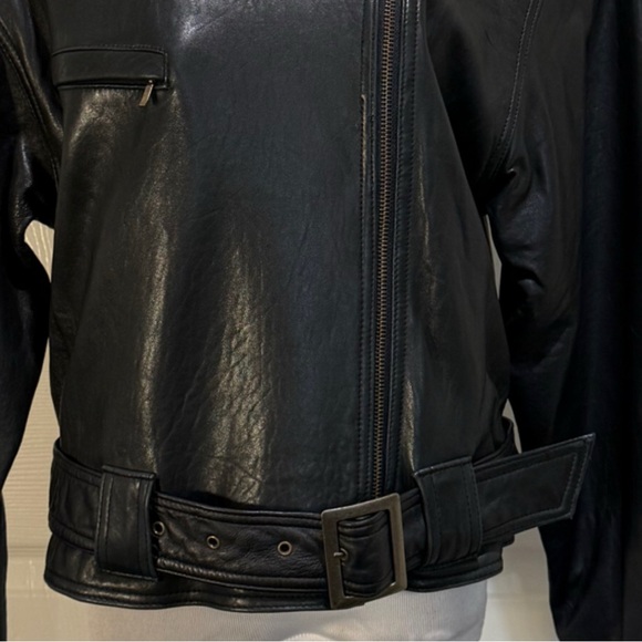 Leather! Vintage Boundary Waters Black Leather Jacket with Belt - Picture 4 of 9